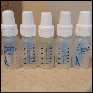 • Dr. Brown's 4oz Plastic Anti-Colic Vent System Slender Baby Bottles, Set of 5